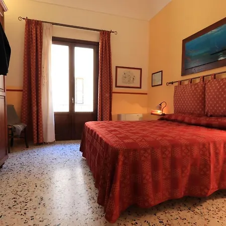 Sicilia Ovest - Domus Mariae Charming With Balcony Apartment *