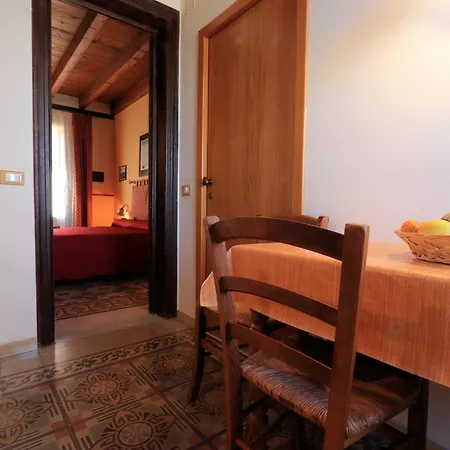 Sicilia Ovest - Domus Mariae Charming With Balcony Apartment *