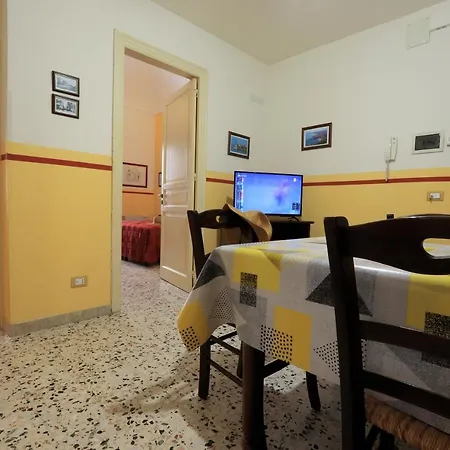 Sicilia Ovest - Domus Mariae Charming With Balcony Apartment *