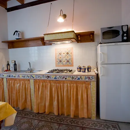 Apartment Sicilia Ovest - Domus Mariae Charming With Balcony
