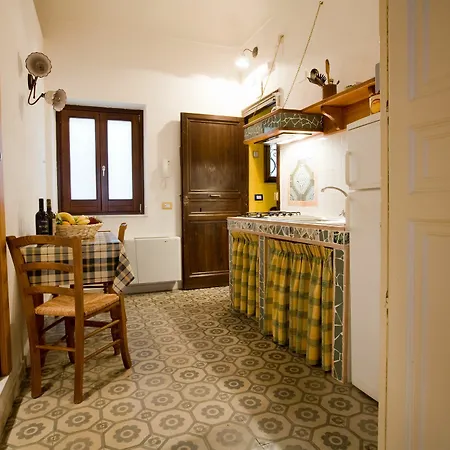 Apartment Sicilia Ovest - Domus Mariae Charming With Balcony *