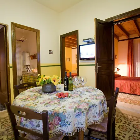 Sicilia Ovest - Domus Mariae Charming With Balcony Apartment *
